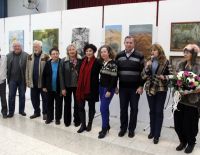 Выставка художников в культурном центре в Афридаре