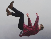 В Ашдоде мужчина упал с третьего этажа - он в тяжелом состоянии