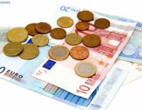 Итоги валютных торгов: курс доллара возрос, курс евро снизился