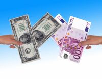 Итоги валютных торгов: курсы доллара и евро понизились