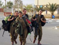 Солдатам-срочникам подняли зарплаты на 25%