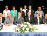 Награждение молодых добровольцев