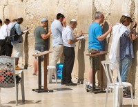 Перенести посольство из Тель-Авива в Иерусалим