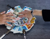 Подарок себе любимым: в 2023 году зарплаты депутатов Кнессета значительно вырастут