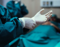 В главном морге Израиле не осталось свободных мест и там временно прекратили прием умерших