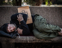 60-летний мужчина в Ашдоде замерз на улице, днем раньше - в Ашкелоне