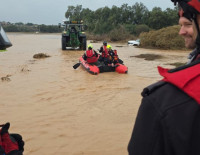 Ашкелон &mdash; спасение из автомобиля, унесённого потоками воды на трассе №4