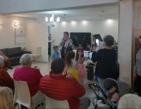 Маленькие артисты в гостях у пожилых ашкелонцев