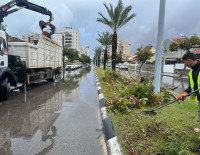 Профессиональная работа муниципальных служб Ашкелона в штормовую погоду