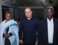 Мэр зажег шестую ханукальную свечу с семьей Менгисту