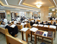 Почти 90% учителей в ультраортодоксальных школах не имеют аттестации, а около половины - и нужного образования