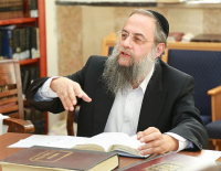 Раввину, который поощряет мобилизацию ультраортодоксов, пришлось покинуть свой дом