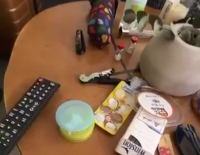 Тель-Авив: хозяйка вернулась из отпуска и нашла в спальне двух спящих незнакомых мужчин