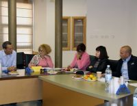 "Старикам везде у нас почёт"