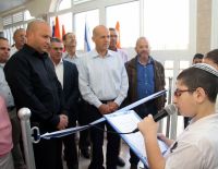 Ученики школы "Неве-Илан" возвращаются в безопасные классы