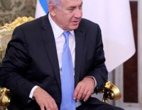 Израиль ограничивает контакты с посольствами 12 государств