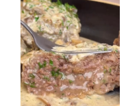 Самые сочные котлеты в сливочно-грибном соусе - не стыдно угощать самых дорогих гостей