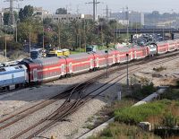 На юге парализовано движение поездов