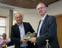 С ответным визитом