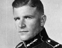 Тень палача евреев - в Лиепае