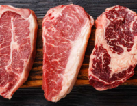 Перед Песахом в Израиле растет поток контрабандных продуктов