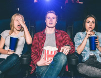 Сегодня возобновят работу кинотеатры крупнейших сетей