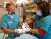 В результате ошибочного диагноза и неправильного лечения её лицу и челюсти был нанесён непоправимый ущерб