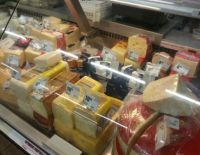 C полок супермаркетов исчез сыр «Филадельфия»